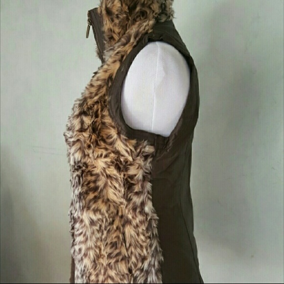 Faux fur and faux leather Vest - Picture 2 of 4